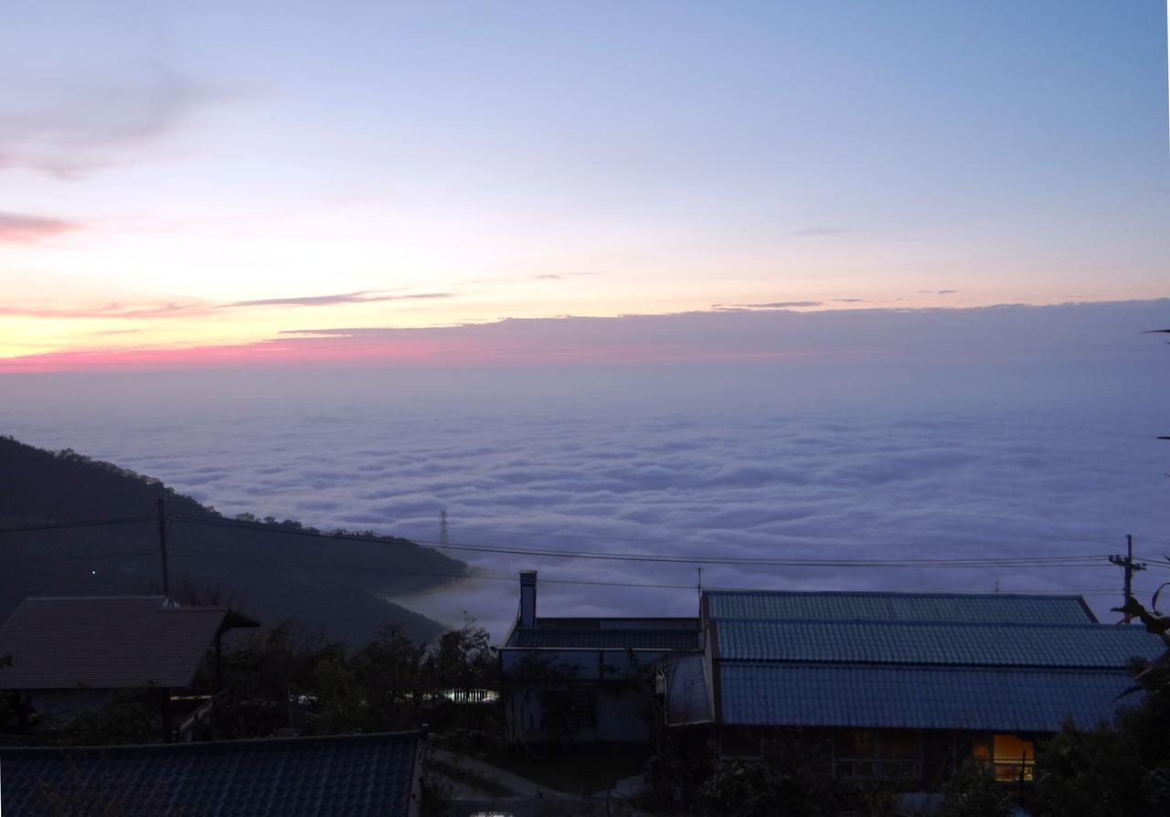 Sky Lounge B&B Zhushan Exterior foto