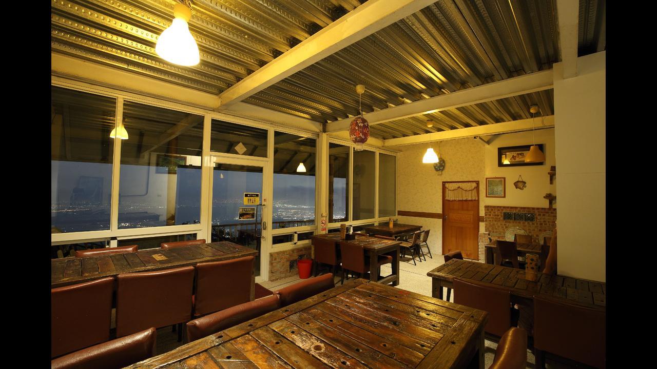 Sky Lounge B&B Zhushan Exterior foto